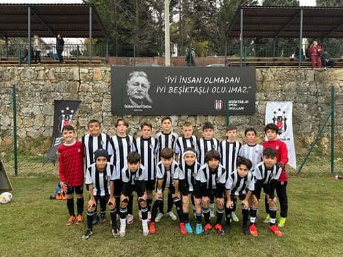 Beşiktaş Çukurambar Futbol Okulu - 1. Fotoğraf Beşiktaş Çukurambar Futbol Okulu - 1. Fotoğraf